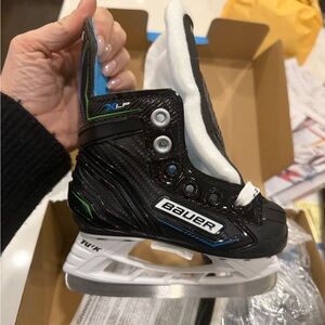 BAUER TODDLER SKATES BRAND NEW NEVER WORK SIZE 6